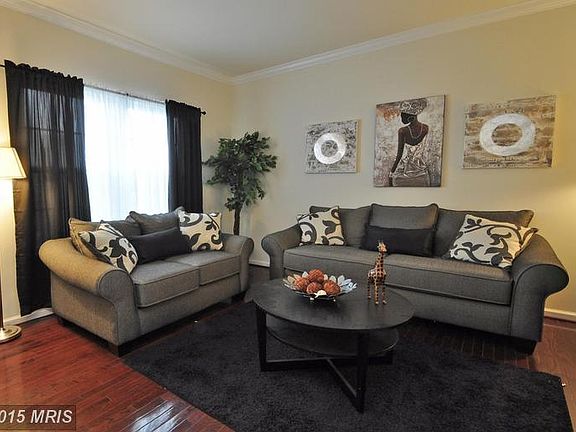 2nd image of 9517 Evergreen Cir
