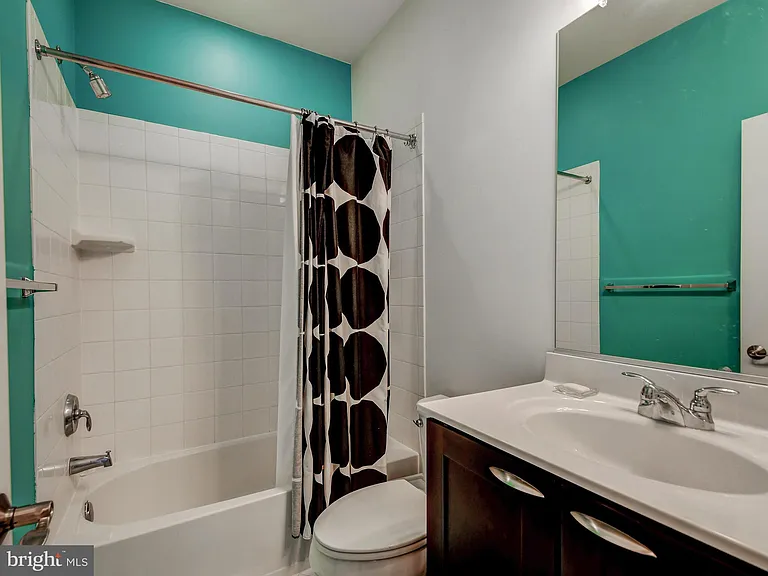 124 Meridian Ln — Photo 27