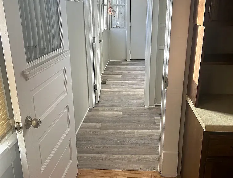 515 S Vine St — Photo 28
