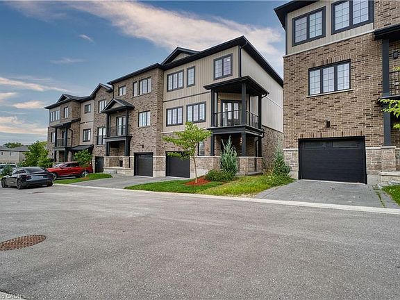 3rd image of 2610 Kettering Pl #37