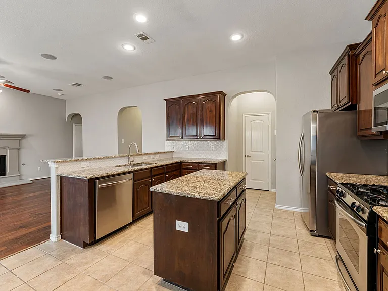 5005 Cassidy Ln — Photo 7