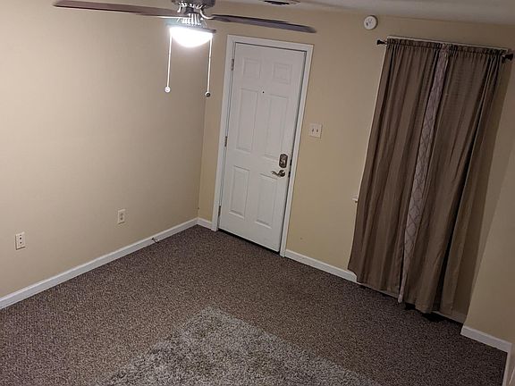3rd image of 137 W Market St APT 2