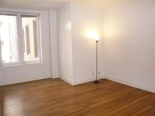 Rented by Sotheby's International Realty | media 17