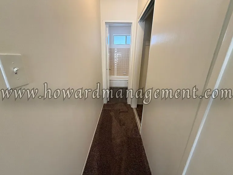 04256LI — Photo 20