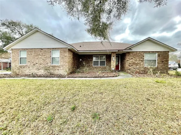 25533 SW 20th Ave, Newberry, FL 32669