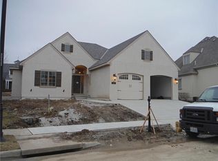 8442 N Donnelly Ct, Kansas City, MO 64157