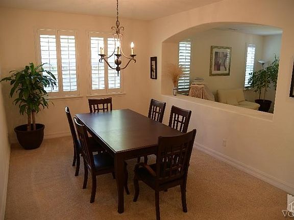 3rd image of 476 Commons Park Dr