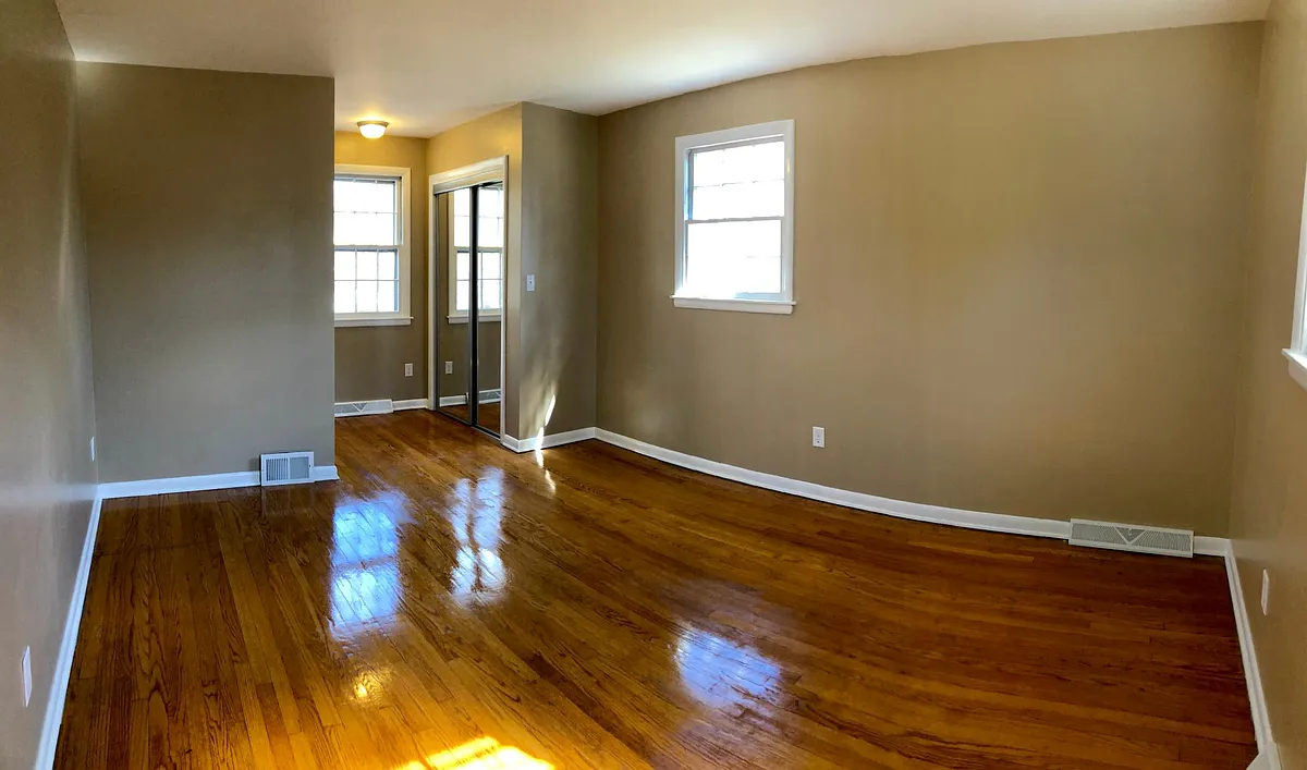 Building Photo - 39 Pineview Ave