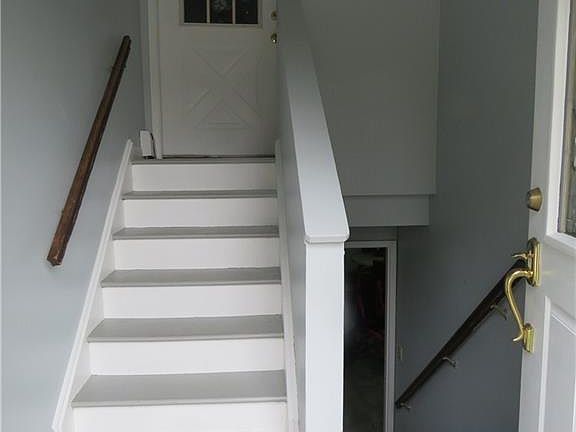4th image of 24 Park Ave