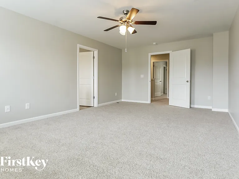 229 Park View Cir — Photo 8