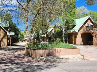 209 Los Pandos Ln APT 5A, Taos, NM 87571