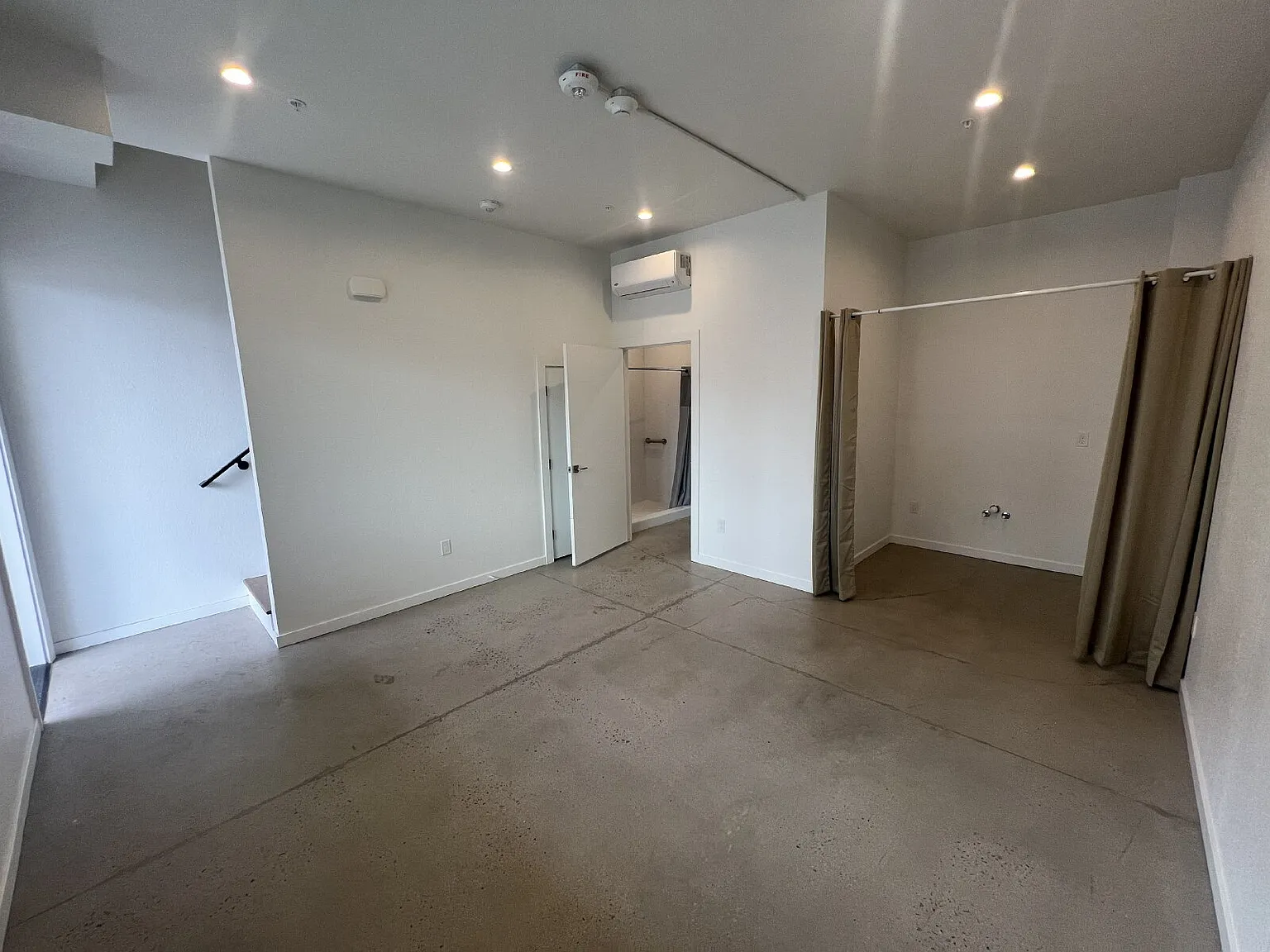 Unique Urban Living: Spacious 1-Bed w/ Commercial Space, 2-Bath Gem in Prime Denver Location — Photo 4