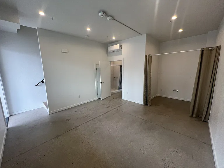 3700 N Marion St #102 — Photo 4