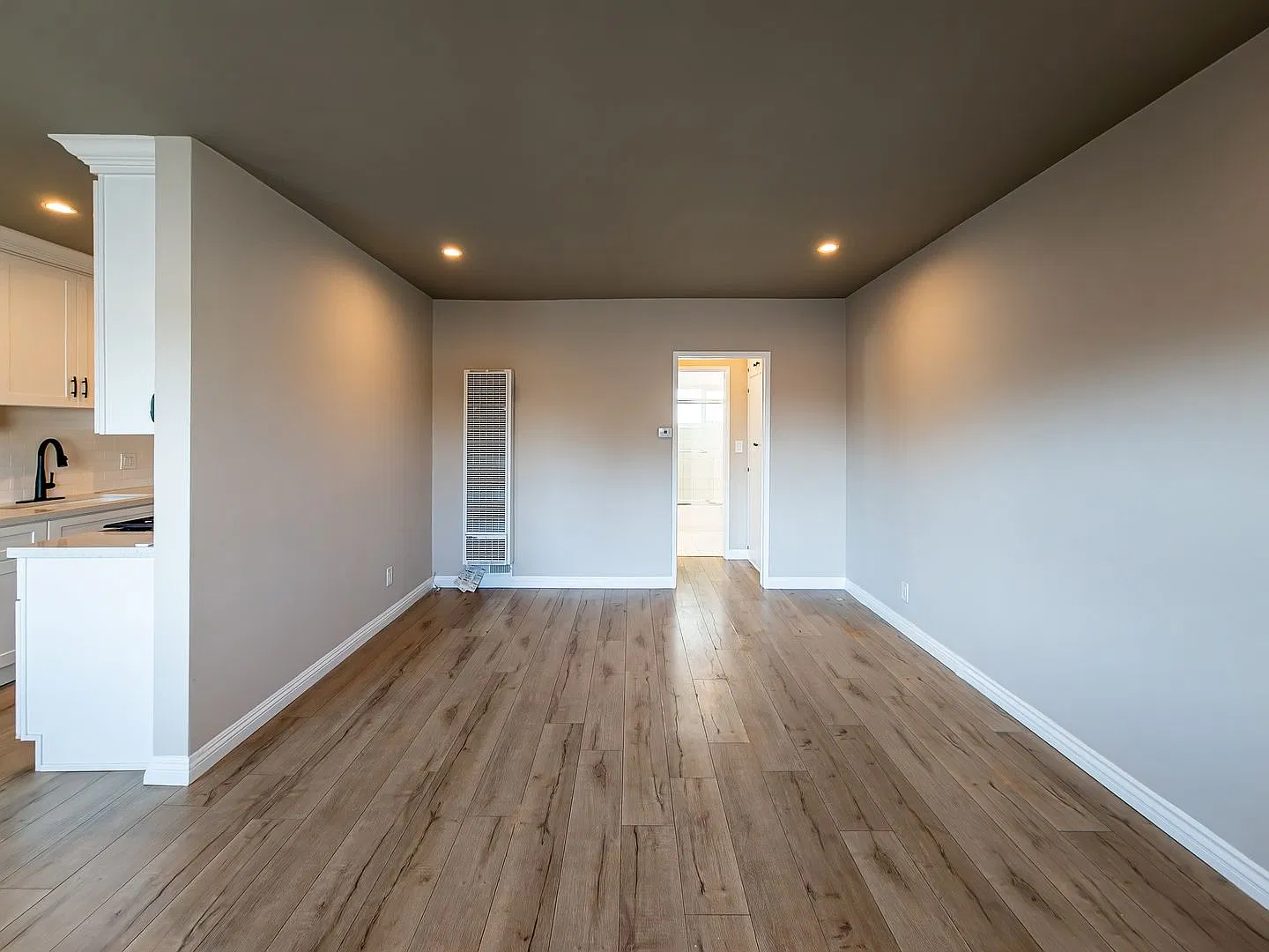 515 Chester St — Photo 4