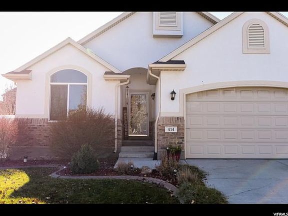 4th image of 414 E Winchester Dr
