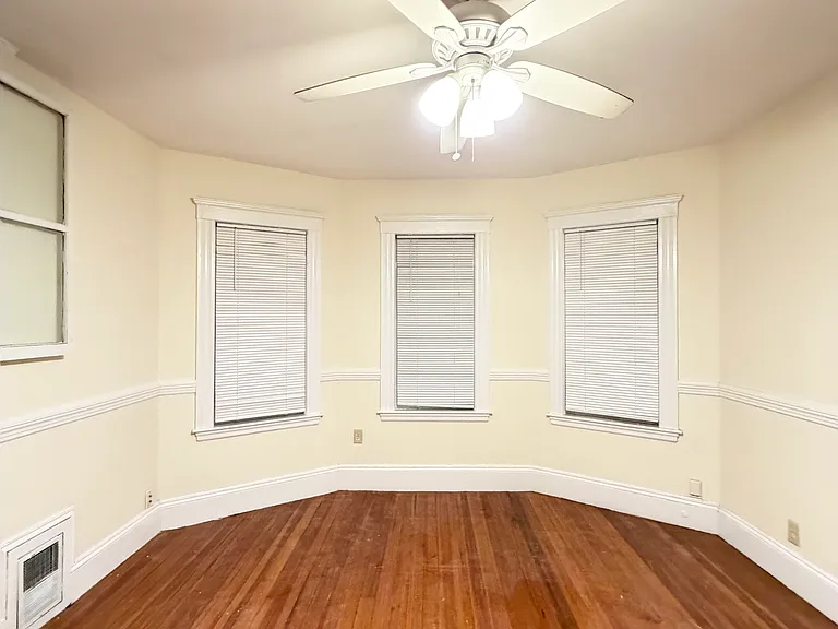 44 Speedwell St #3 — Photo 3