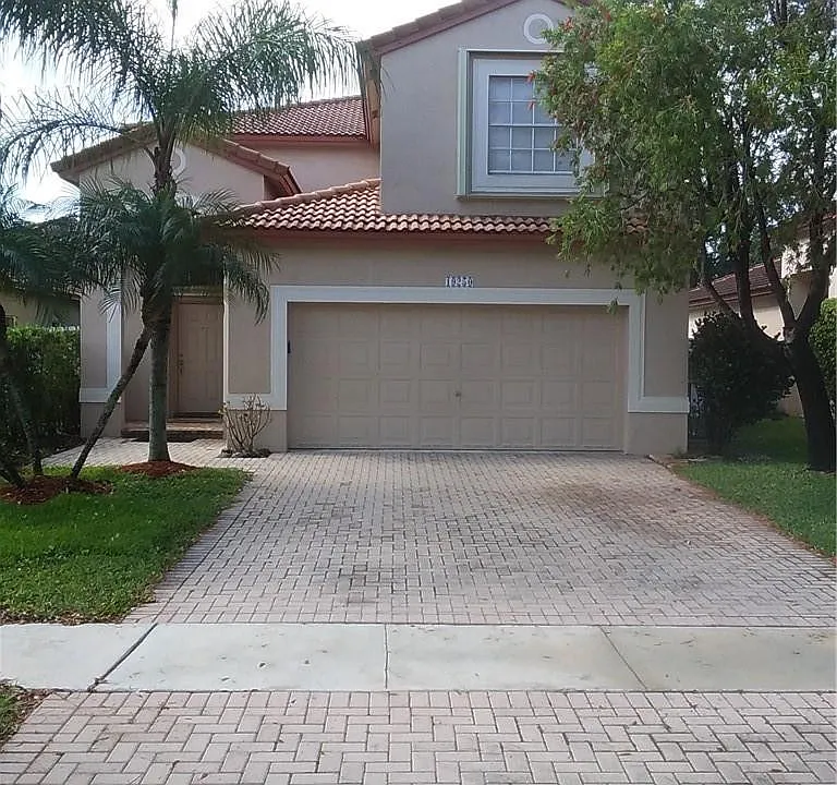 19250 NW 12th Mnr