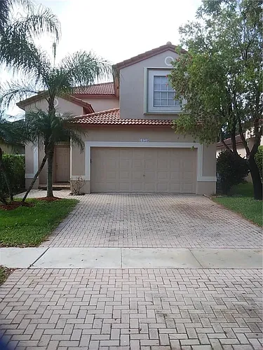 19250 NW 12th Mnr Photo 1