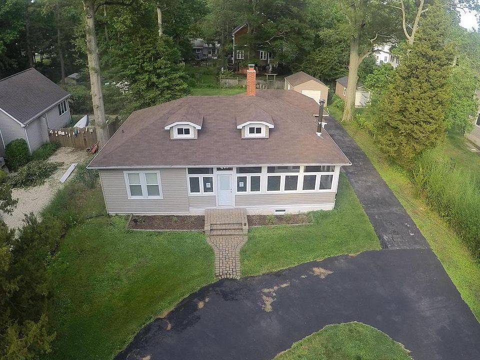 1st image of 3545 Newport Ave