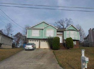 1160 Red Oak Cir, Fairfield, AL 35064
