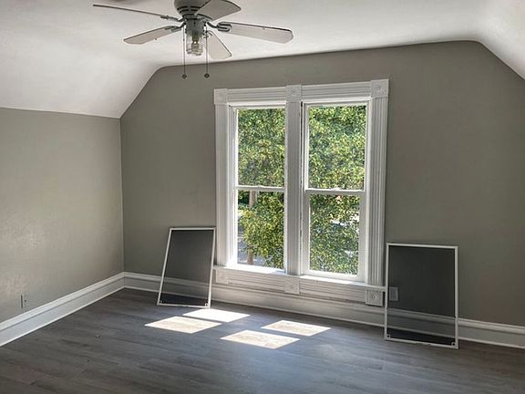 2nd image of 1328 Evelyn St #2