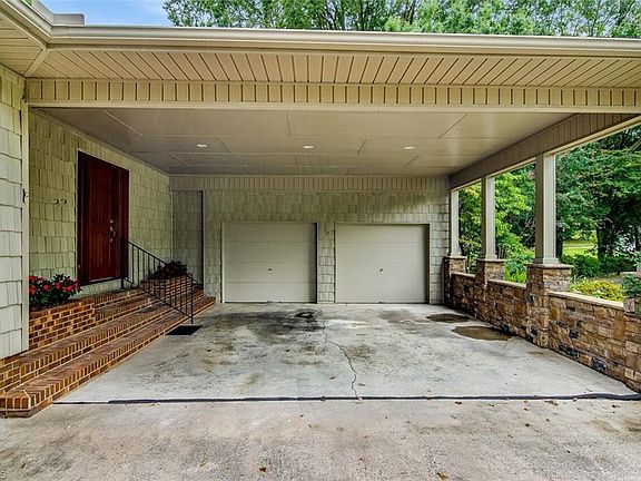3rd image of 205 Oneill Dr