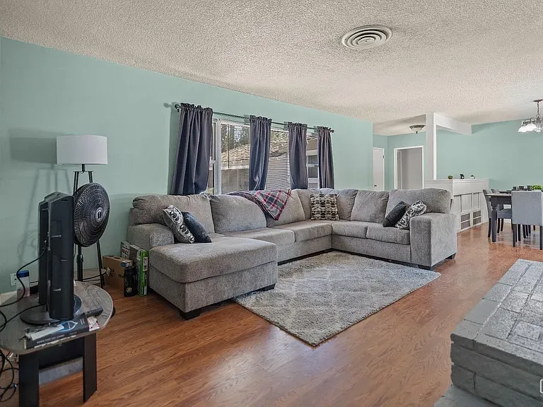 3108 Saratoga St — Photo 9