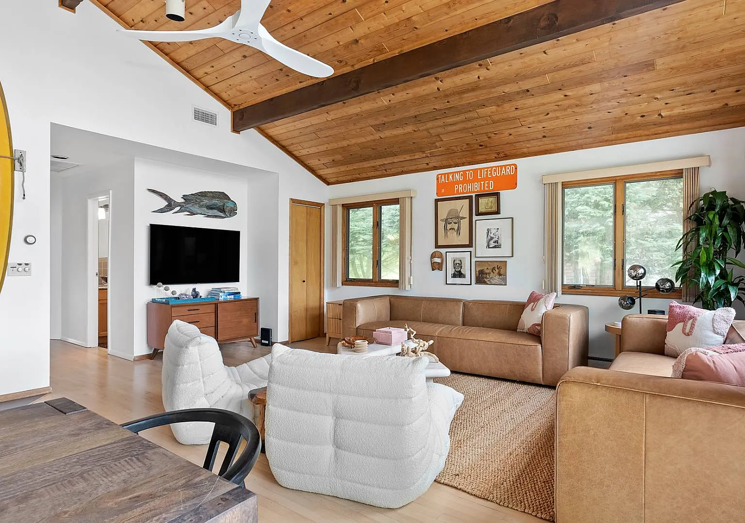 Beach Bungalow In Ditch Plains — Photo 2