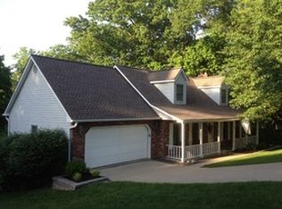 1044 Roseridge Cir, Jefferson City, MO 65101