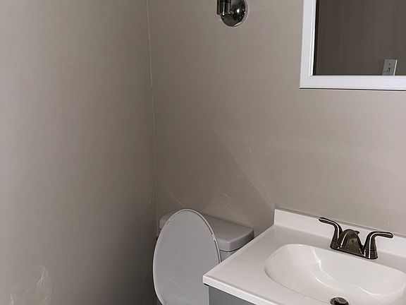 5th image of 1908 Sherman Ave Unit 2