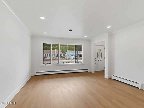 5th image of 46 Auburn Road