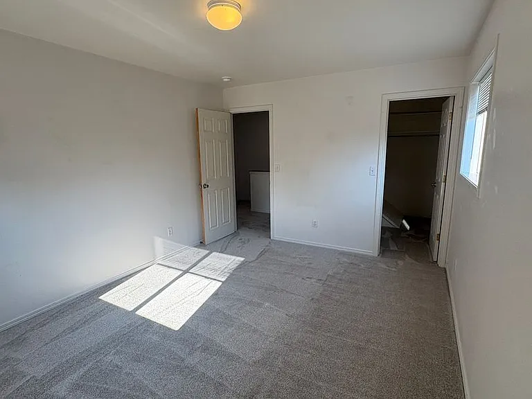 411 Greenway Ave — Photo 22