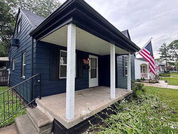 2nd image of 21804 Lange St