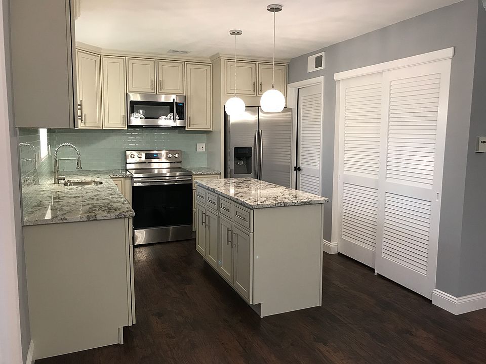 1st image of 1744 Herault Pl