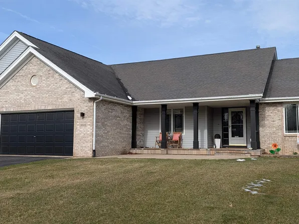 3503 Valley Woods Dr, Cherry Valley, IL 61016