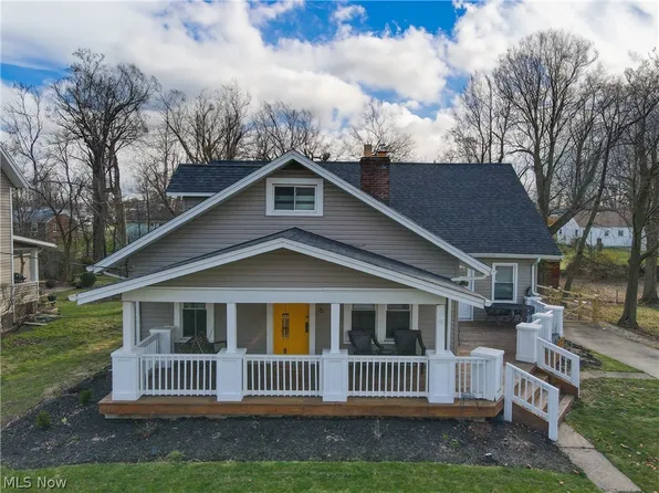 416 Werstler Ave NW, North Canton, OH 44720