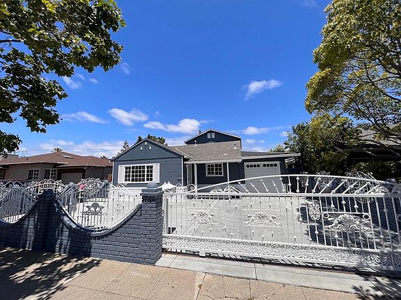 5th image of 3507 Hoover St