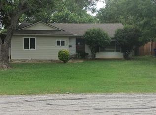 1705 Cottonwood Rd, Carrollton, TX 75006