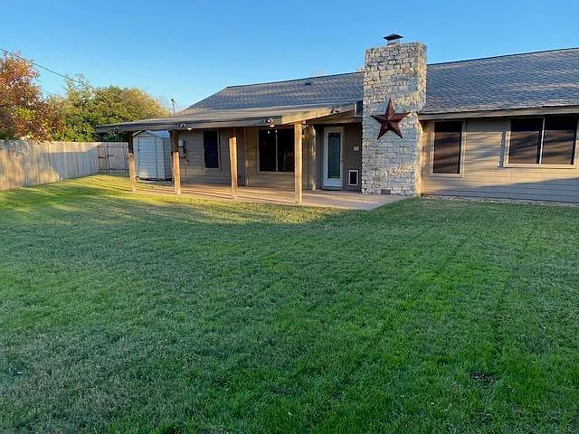 1002 Creekbend Cv — Photo 3