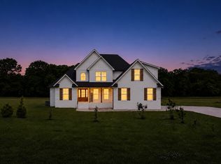 832 Longview Rd, Shelbyville, TN 37160
