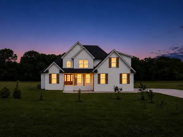 832 Longview Rd, Shelbyville, TN 37160