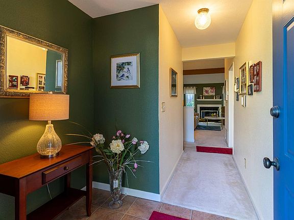5th image of 102 Ishi Cir