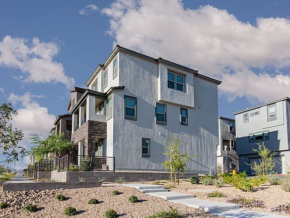 3rd image of 1474 Whistling Kite St