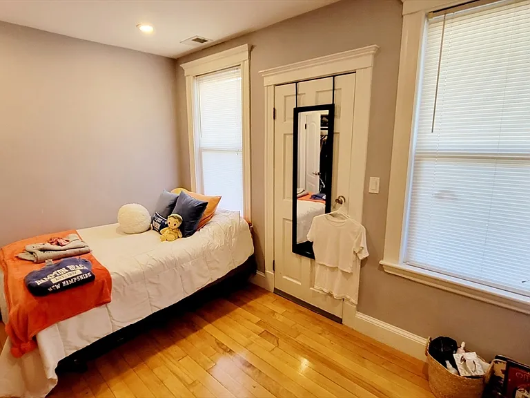 54 Stanley Ave #2 — Photo 7