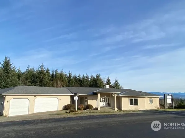 127 Glacier Peak Drive, Camano Island, WA 98282