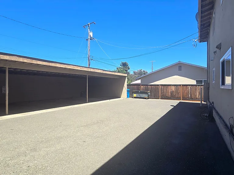 3591 Brookdale Dr — Photo 8