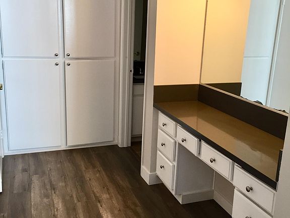 4th image of 476 E Cypress Ave APT C