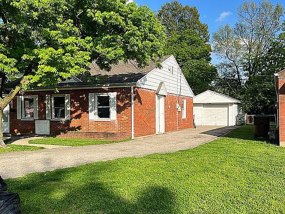 2nd image of 3880 Fulton Ave