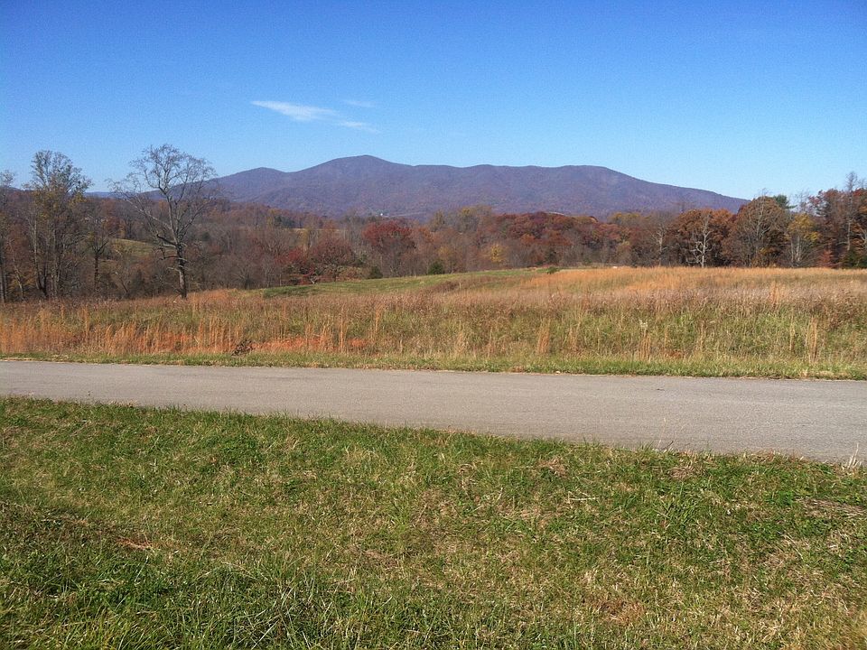 View of Cahas Mountain