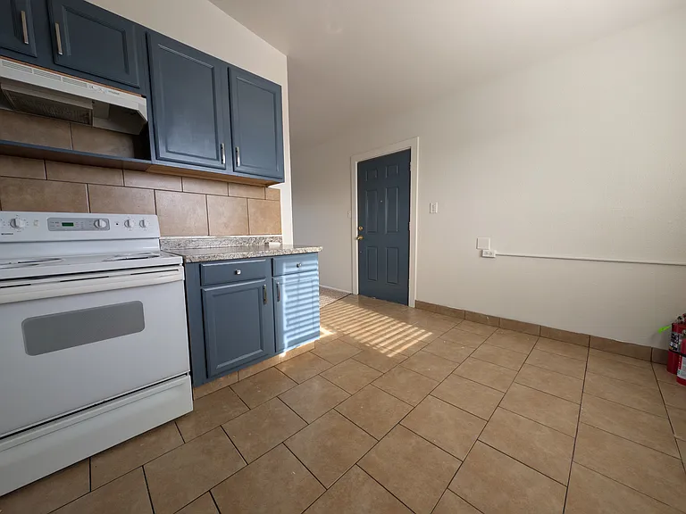 2956 Eliot Cir #2 — Photo 3